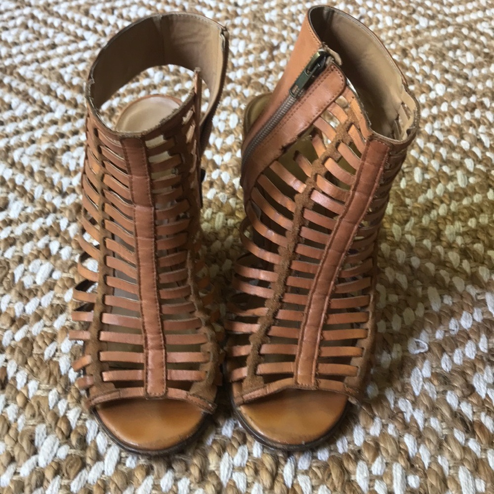 Dolce vita sandals